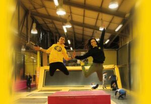 On saute, on s'éclate aux trampolines park de Yellow Jump !